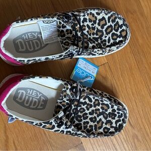 Hey Dude Kids Moccasins in Leopard and Pink